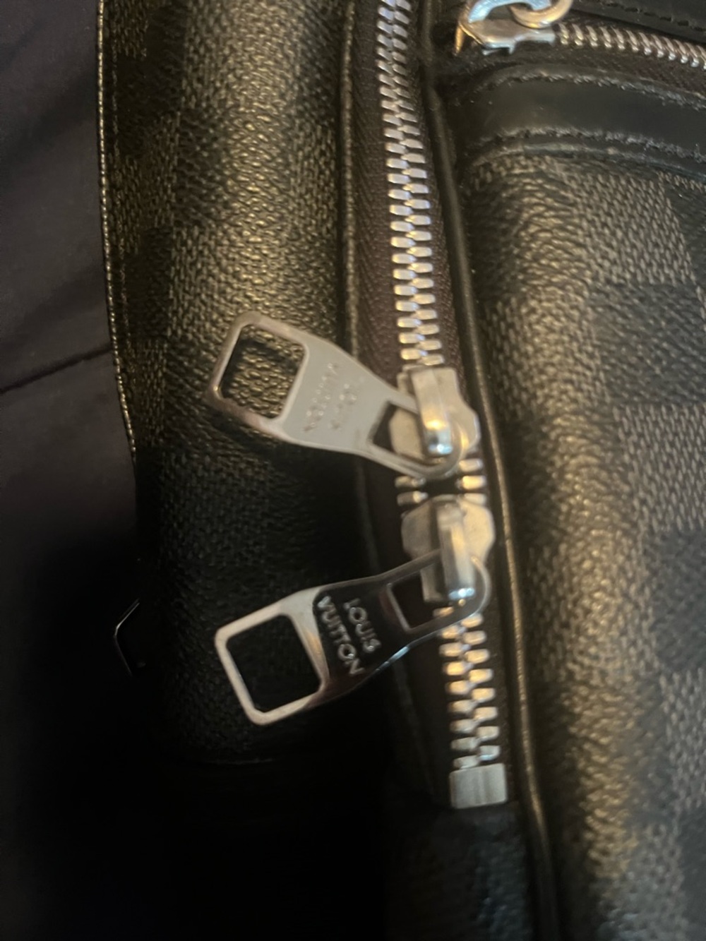 Louis Vuitton backpack - Picture 5 of 5